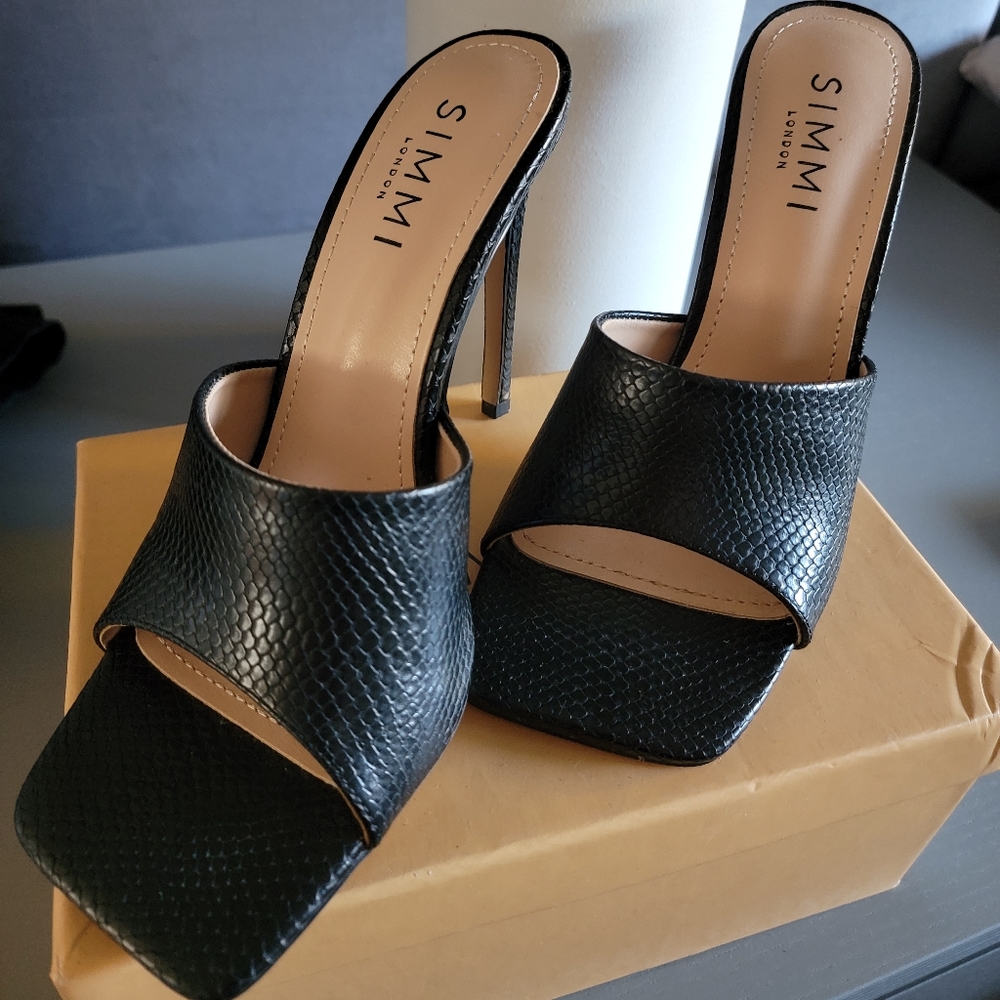 Black heels